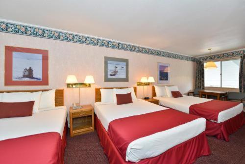 Travelodge By Wyndham Mackinaw City Habitación foto