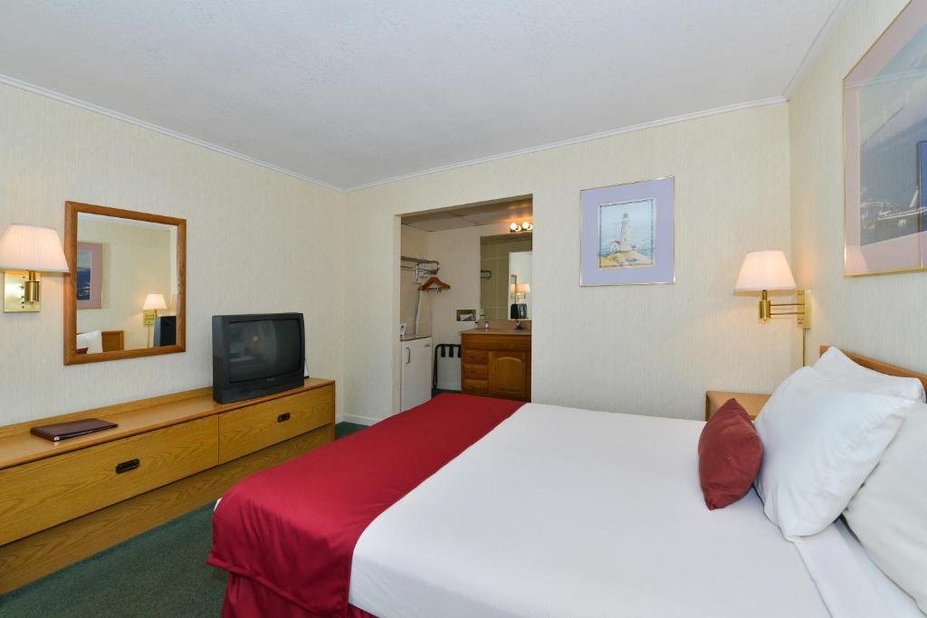 Travelodge By Wyndham Mackinaw City Habitación foto